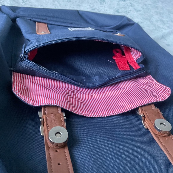 Herschel Little America Laptop Backpack - Picture 10 of 12